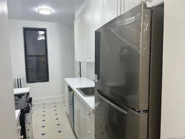 83-52 Talbot Street 3G, Kew Gardens NY 11415
