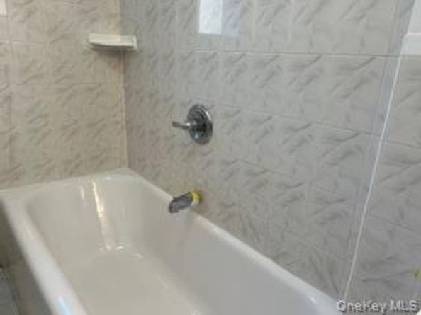83-52 Talbot Street 3G, Kew Gardens NY 11415