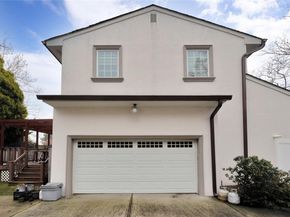 1013 SOUTH END Avenue, Woodmere NY 11598