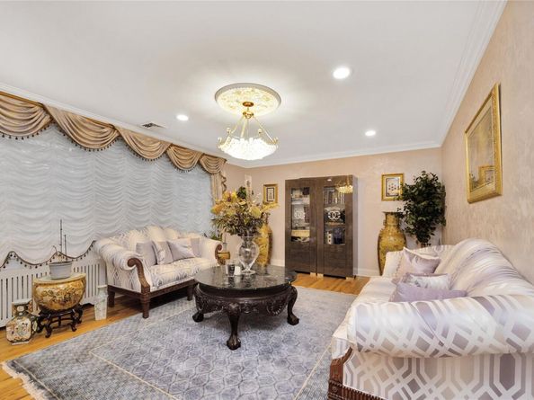1013 SOUTH END Avenue, Woodmere NY 11598
