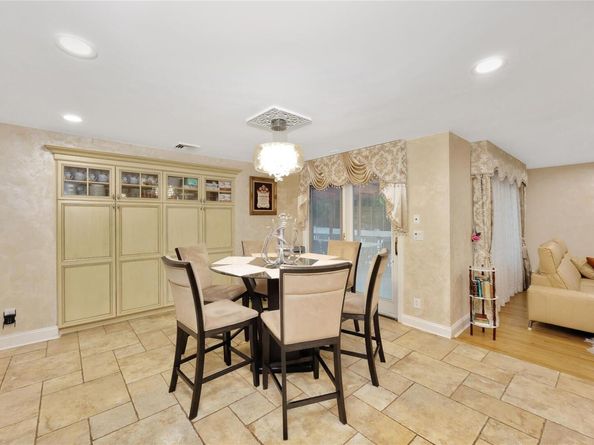 1013 SOUTH END Avenue, Woodmere NY 11598