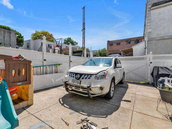 59-06 59 Drive, Maspeth NY 11378