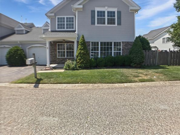 5 Lori Lane, Middle Island NY 11953