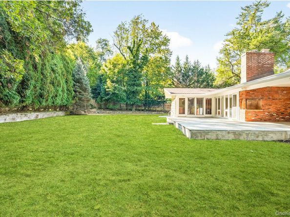10 Barnaby Lane, Hartsdale NY 10530