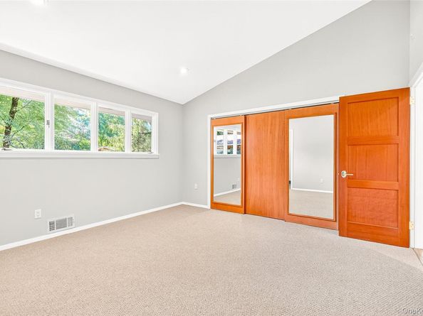 10 Barnaby Lane, Hartsdale NY 10530