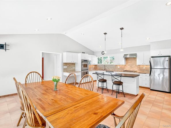10 Barnaby Lane, Hartsdale NY 10530
