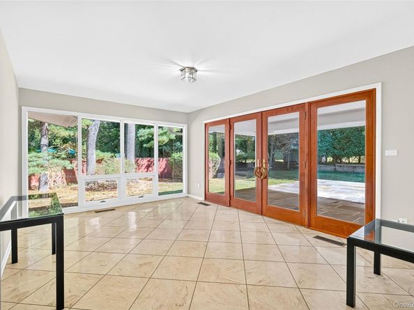 10 Barnaby Lane, Hartsdale NY 10530