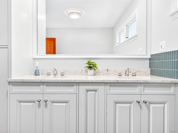 10 Barnaby Lane, Hartsdale NY 10530