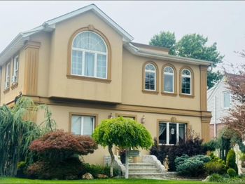 997 Glen Drive