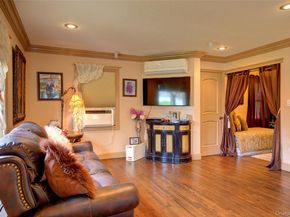 997 Glen Drive, Franklin Square NY 11010