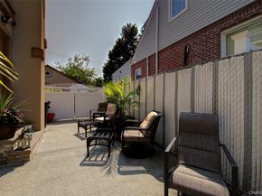 997 Glen Drive, Franklin Square NY 11010