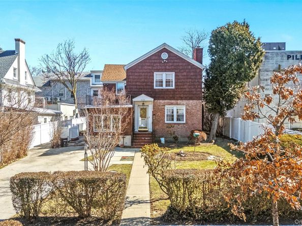 33-09 Parsons Boulevard, Flushing NY 11354