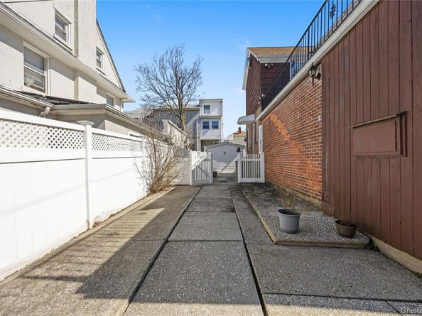 33-09 Parsons Boulevard, Flushing NY 11354