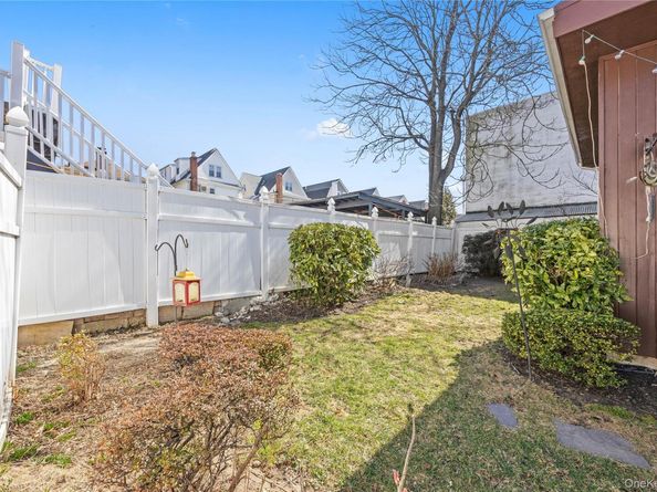 33-09 Parsons Boulevard, Flushing NY 11354