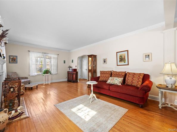 33-09 Parsons Boulevard, Flushing NY 11354