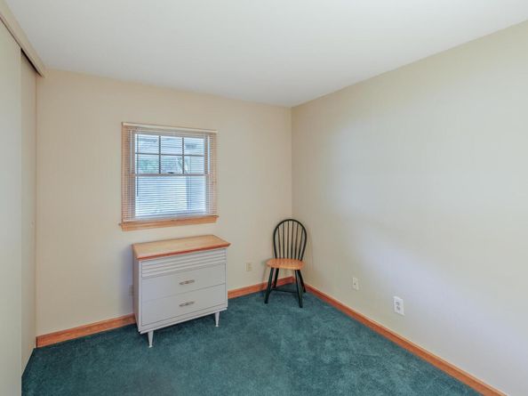 13 Pebble Lane, Huntington Station NY 11746