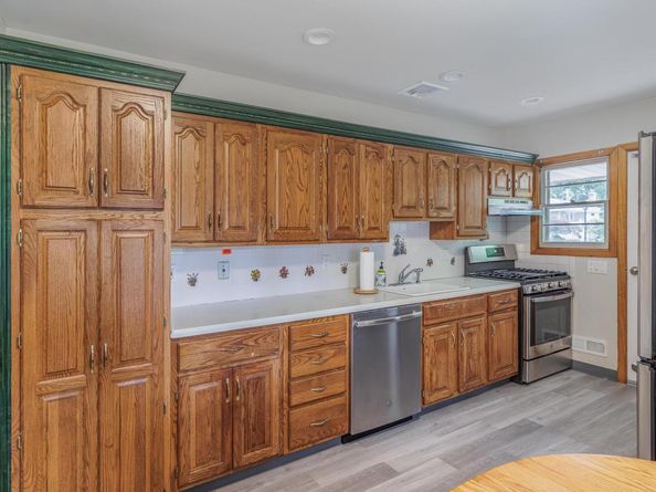 13 Pebble Lane, Huntington Station NY 11746