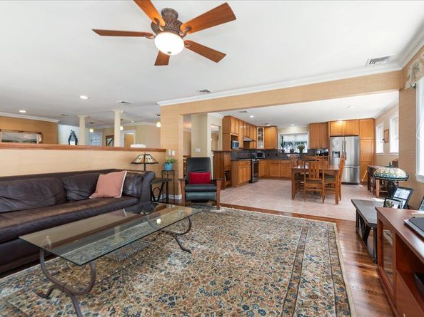 40 E Penn Street, Long Beach NY 11561
