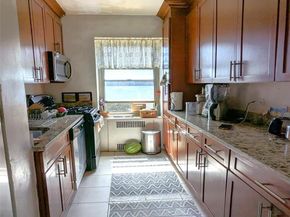 63-33 98 Place 3E, Rego Park NY 11374