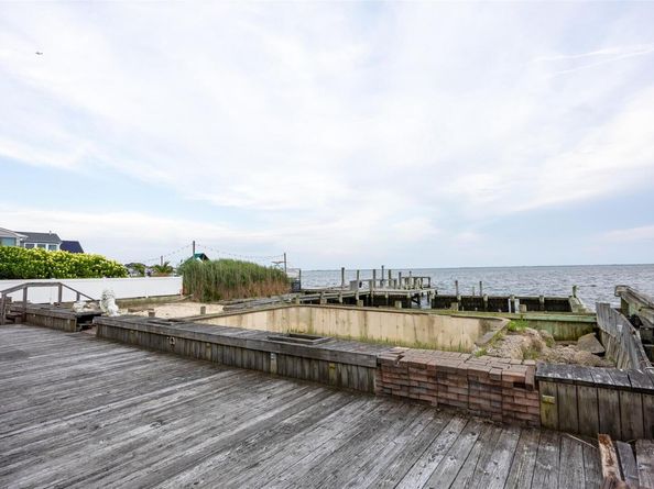 53 Clearwater Avenue, Massapequa NY 11758