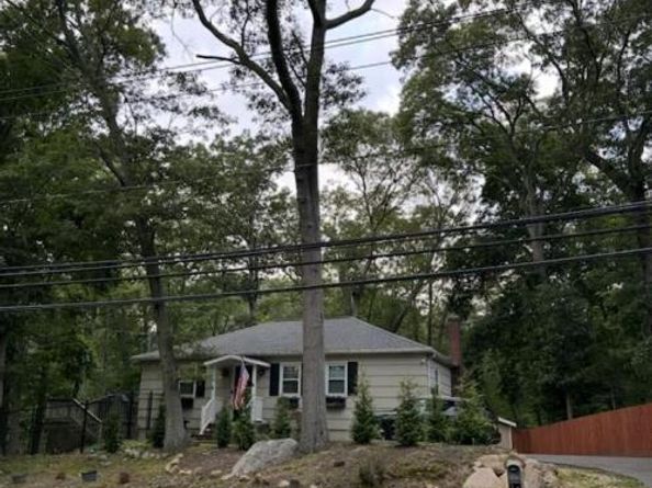 2354 N Wading River Road, Wading River NY 11792