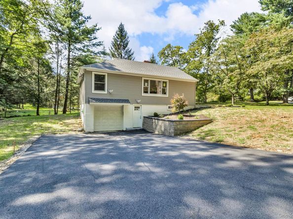 1527 Sylvan Road, Mohegan Lake NY 10547