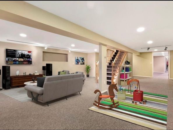 240 Plainview Road, Woodbury NY 11797