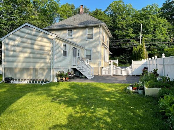 73 S Bedford Road, Chappaqua NY 10514