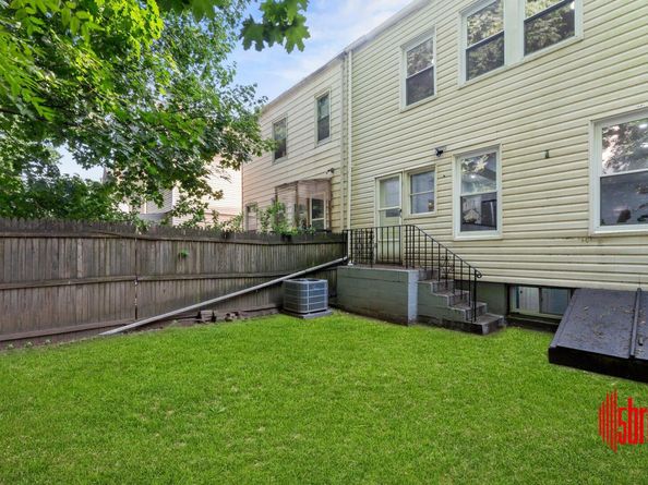 8563 98th Street, Richmond Hill NY 11421
