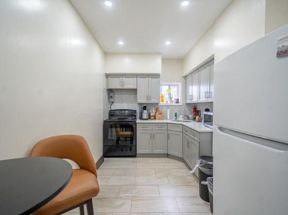 10421 Lefferts Boulevard, Richmond Hill S. NY 11419