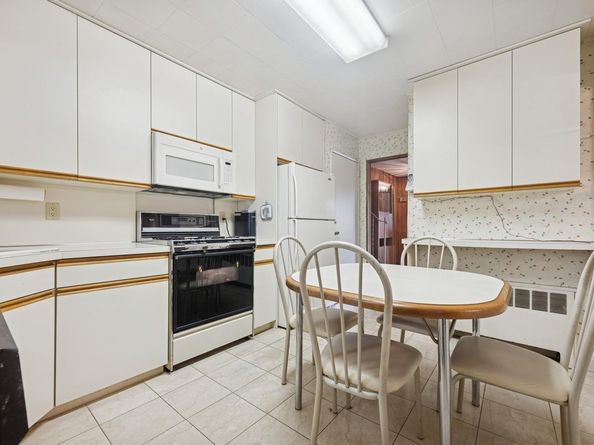 3 Rutland Road, Massapequa NY 11758
