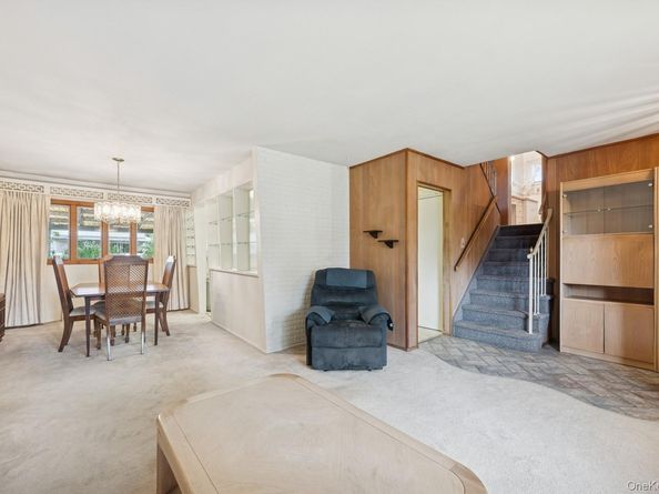 3 Rutland Road, Massapequa NY 11758