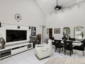 27 Primrose Lane, North Babylon NY 11703