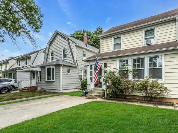8748 252nd Street, Bellerose NY 11426