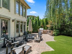 8 Holiday Pond Road, Jericho NY 11753