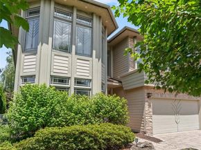 8 Holiday Pond Road, Jericho NY 11753