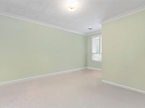8 Holiday Pond Road, Jericho NY 11753