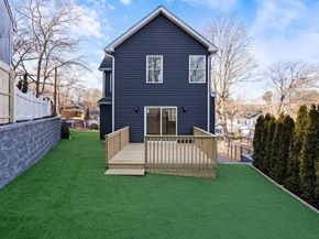 15 Woodhaven Drive, Sound Beach NY 11789