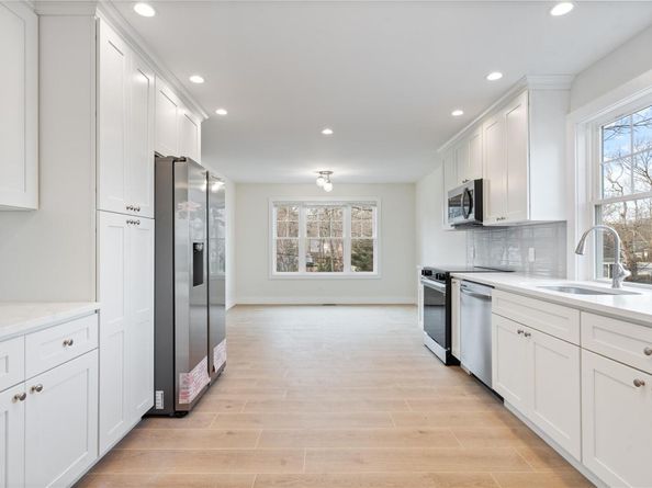 15 Woodhaven Drive, Sound Beach NY 11789