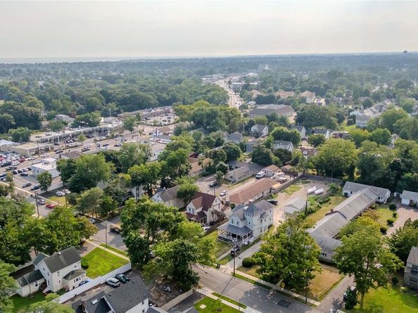 38 Park Avenue, Amityville NY 11701