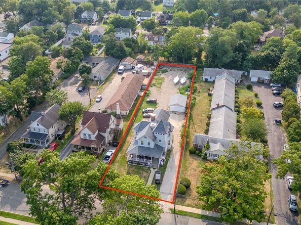 38 Park Avenue, Amityville NY 11701