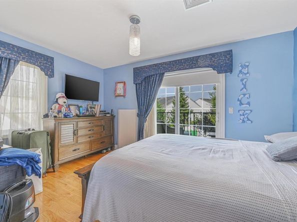 1056 North Drive, Merrick NY 11566