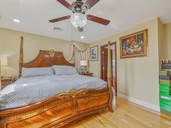 1056 North Drive, Merrick NY 11566