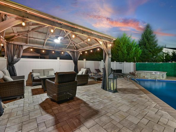 1056 North Drive, Merrick NY 11566