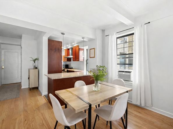 141 East 3rd Street B4, New York NY 10009