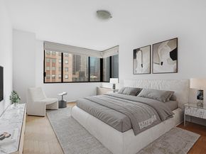 350 West 50th Street 15B, New York NY 10019