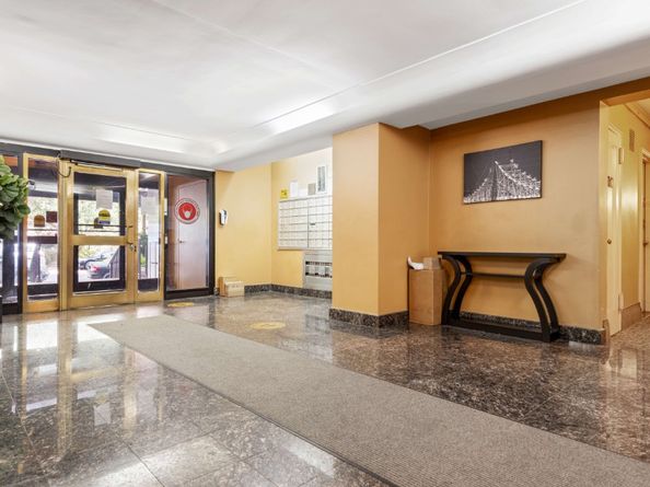 99-21 67th Road 1B, Queens NY 11375