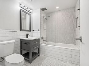 47-05 5th Street 102, Queens NY 11101