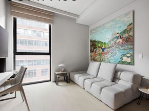 522 West 29th Street 9C, New York NY 10001