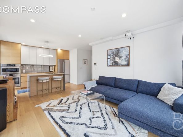 20-48 Steinway Street 4A, Queens NY 11105